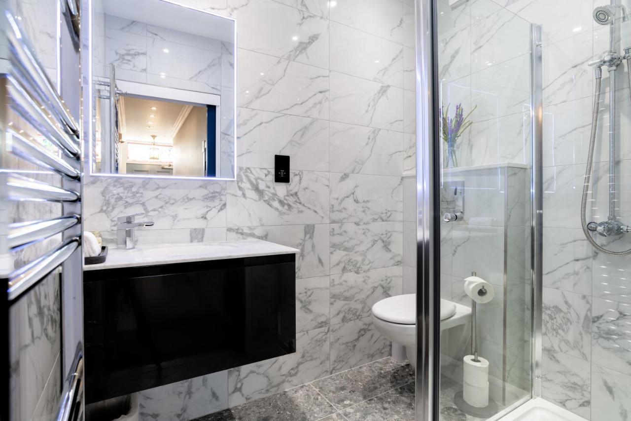 Pamper Yourself In Our Double Sized Copper Tub -2 Bedroom Villa 因弗内斯 外观 照片